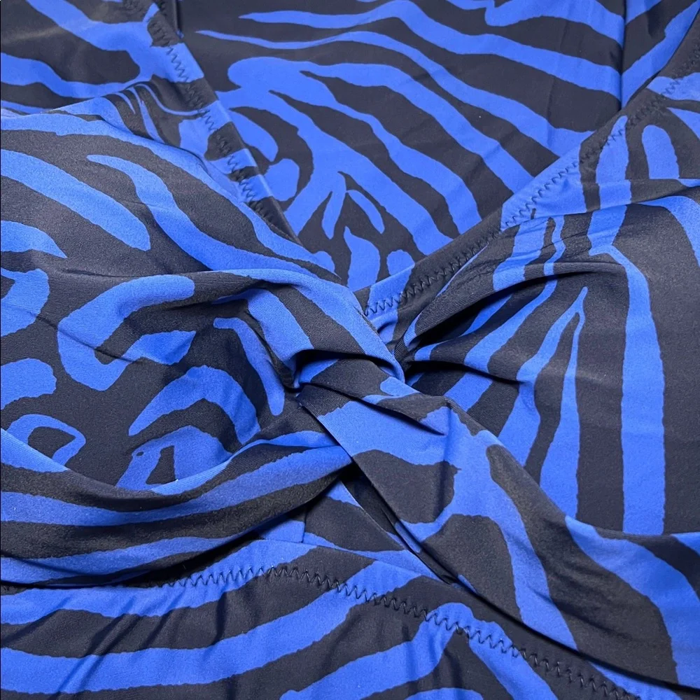 $134 NWT NEW Raisins Curve Women’s Swimsuit‎ Swim Navy Black 22W Lucia Swimsuit